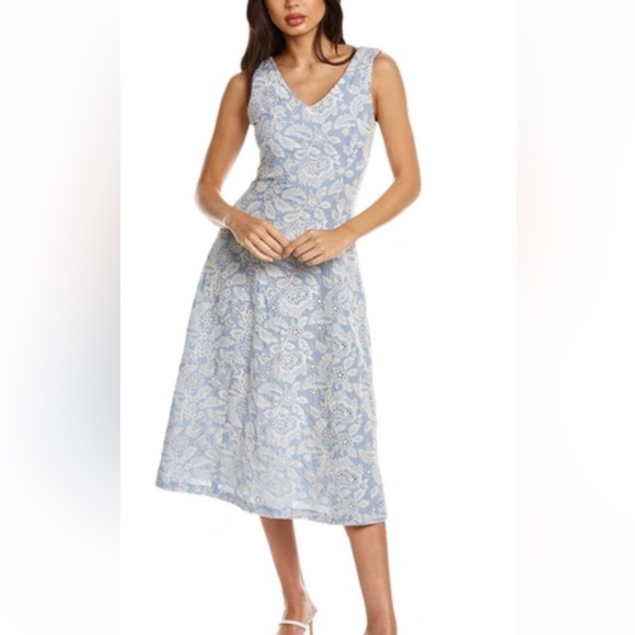 NWT T TAHARI  
Eyelet Embroidered Midi Dress blue and beige S2 - Picture 1 of 3